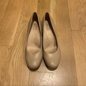 Naturalizer Donelle heel shoe size 7.5